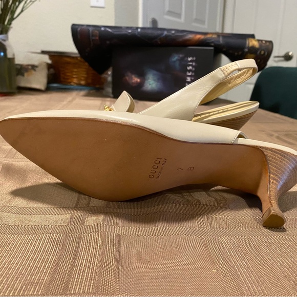 Vintage Gucci slingback heels - Picture 3 of 5